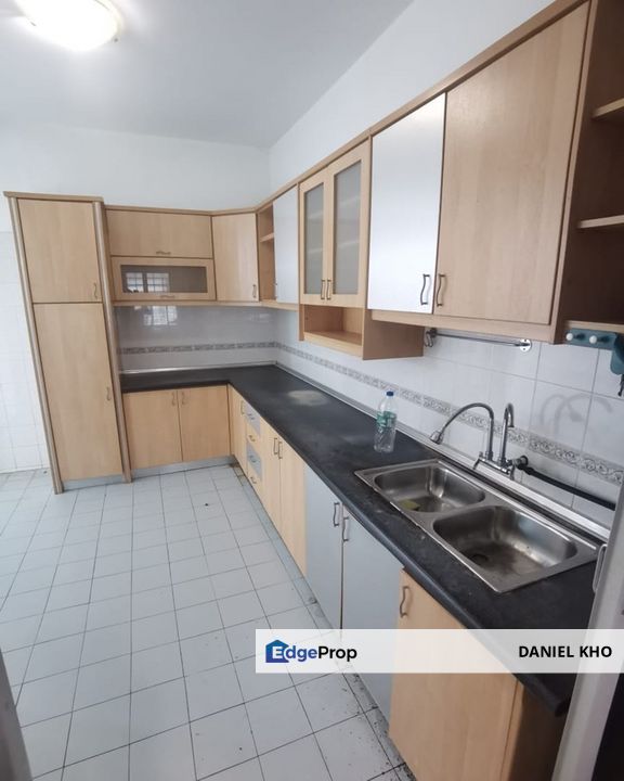 Renovated Kota Kemuning ( Anggerik Liparis ) 2 sty house , Selangor, Kota Kemuning