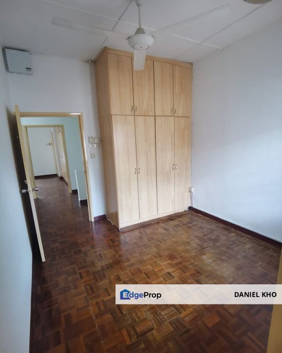 Renovated Kota Kemuning ( Anggerik Liparis ) 2 sty house , Selangor, Kota Kemuning