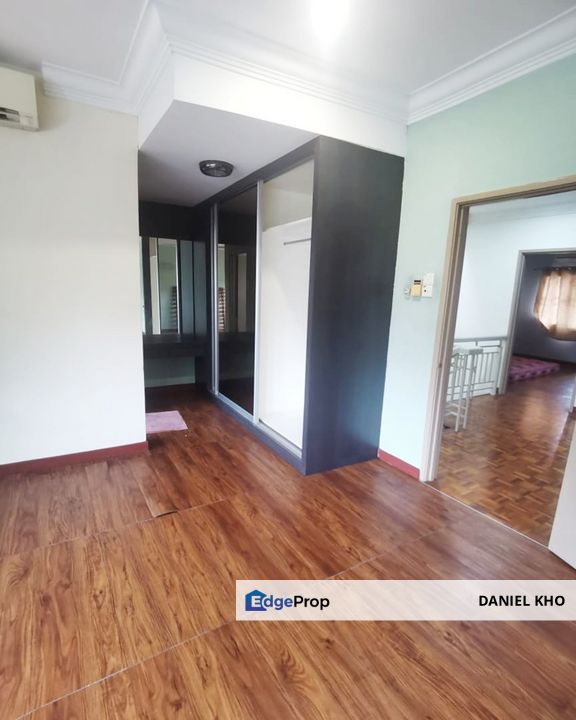 Renovated 24 x 75 Double Storey House Kota Kemuning , Selangor, Kota Kemuning