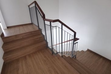 Luxura Residence @ twentyfive.7