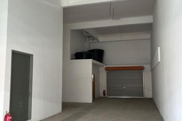 Jalan Cemerlang,  Pusat Perdagangan Banting, 42700 Banting