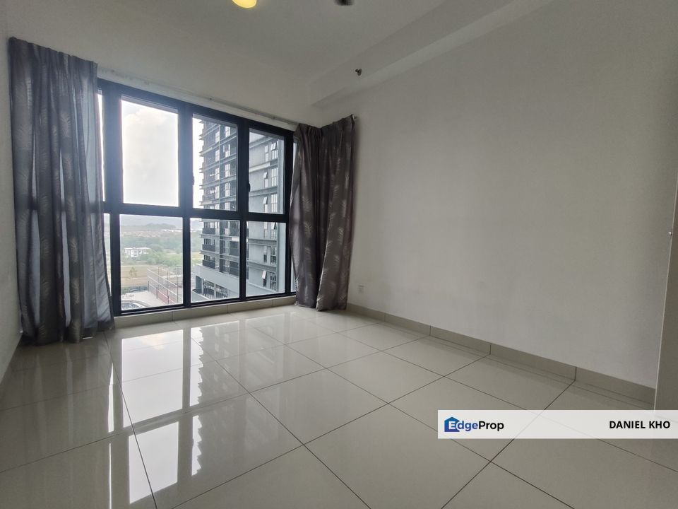 Nice view swimming pool view renovated Setia City Residence , Selangor, Setia Alam/Alam Nusantara