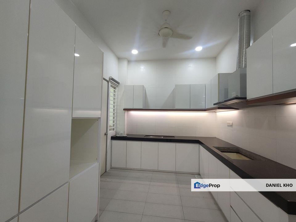 Fully renovated semi d cluster house nearby KLS Mall Klang, Selangor, Klang