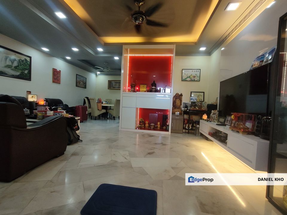 Facing open fully renovated home in Klang , Selangor, Klang