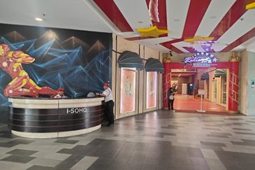 I Suite I City  @ short walk to I Central Mall Shah Alam