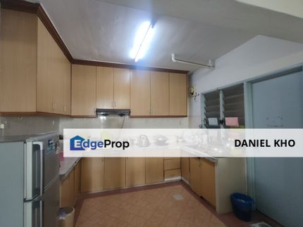 Renovated & below market Pelangi Heights Apartment nearby I City , Selangor, Klang