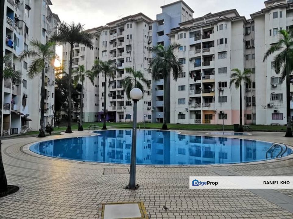 Renovated Pelangi Court Meru Klang with lift , Selangor, Klang