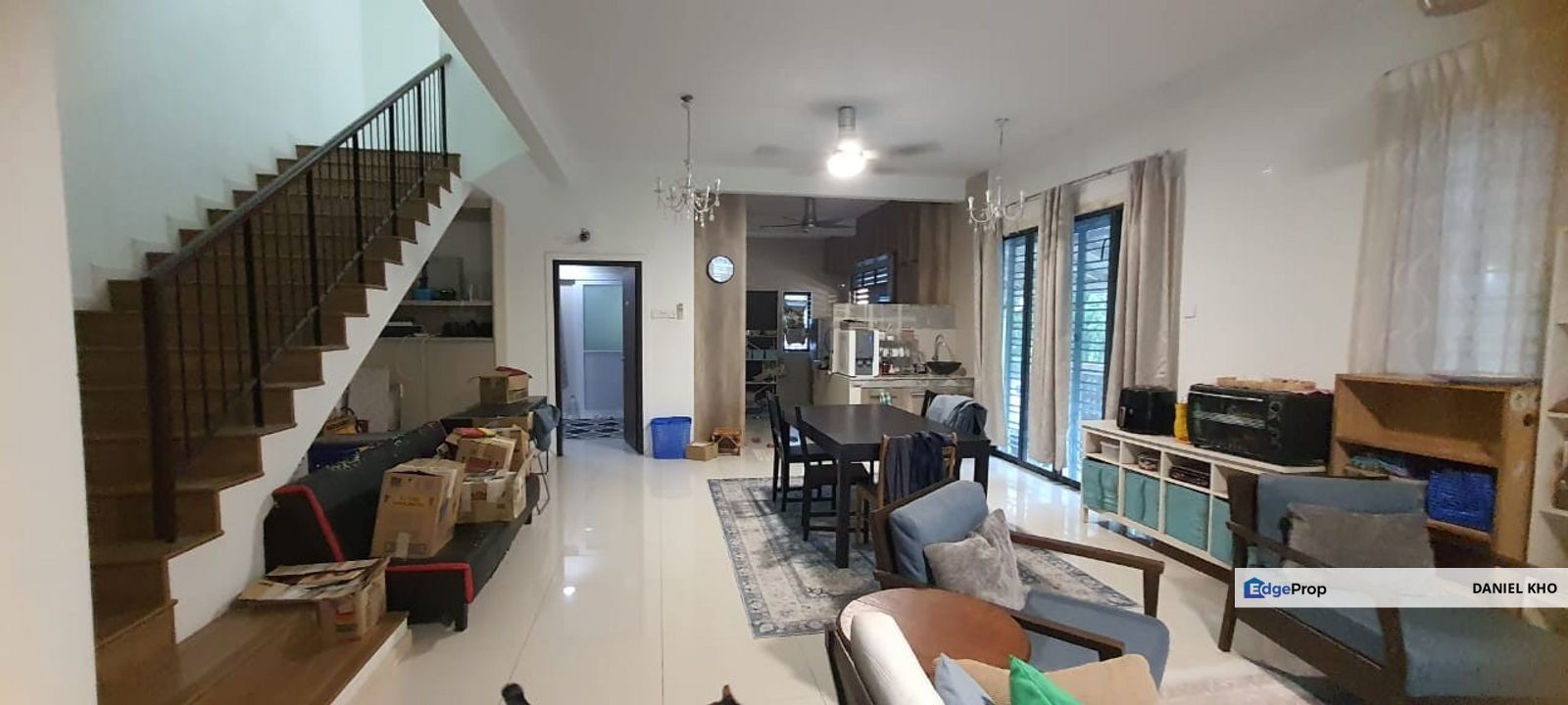 Renovated End Lot 2 storey terrace house Bandar Bukit Raja -Nahara, Selangor, Klang