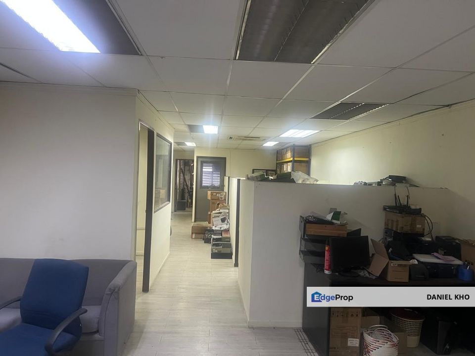 Renovated Office walking distance to Maybank Segambut KL , Kuala Lumpur, Segambut