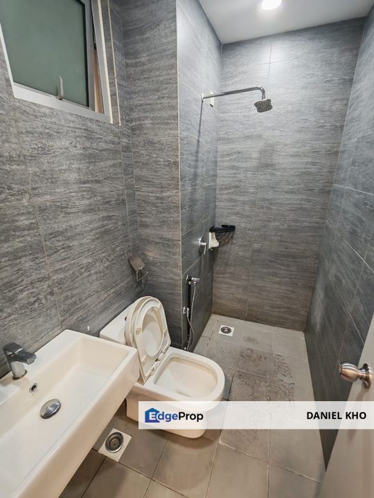 Below market Condominium near by Columbia Asia Hospital Bukit Rimau, Selangor, Shah Alam