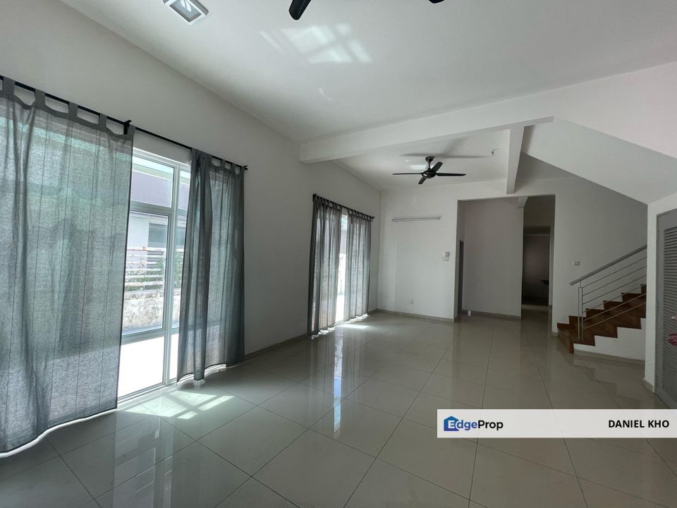 Semi d cluster home near by Ksl Mall Klang , Selangor, Klang