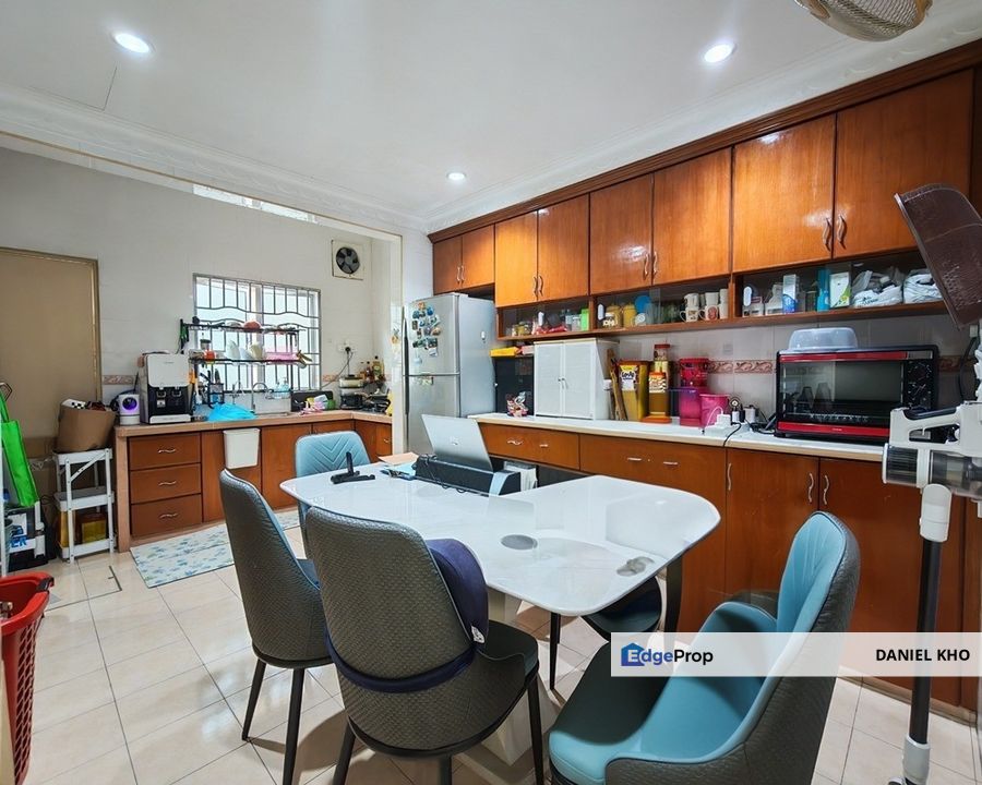 Fully renovated  Kemuning Greeville  near by Econsave Kota Kemuning, Selangor, Shah Alam