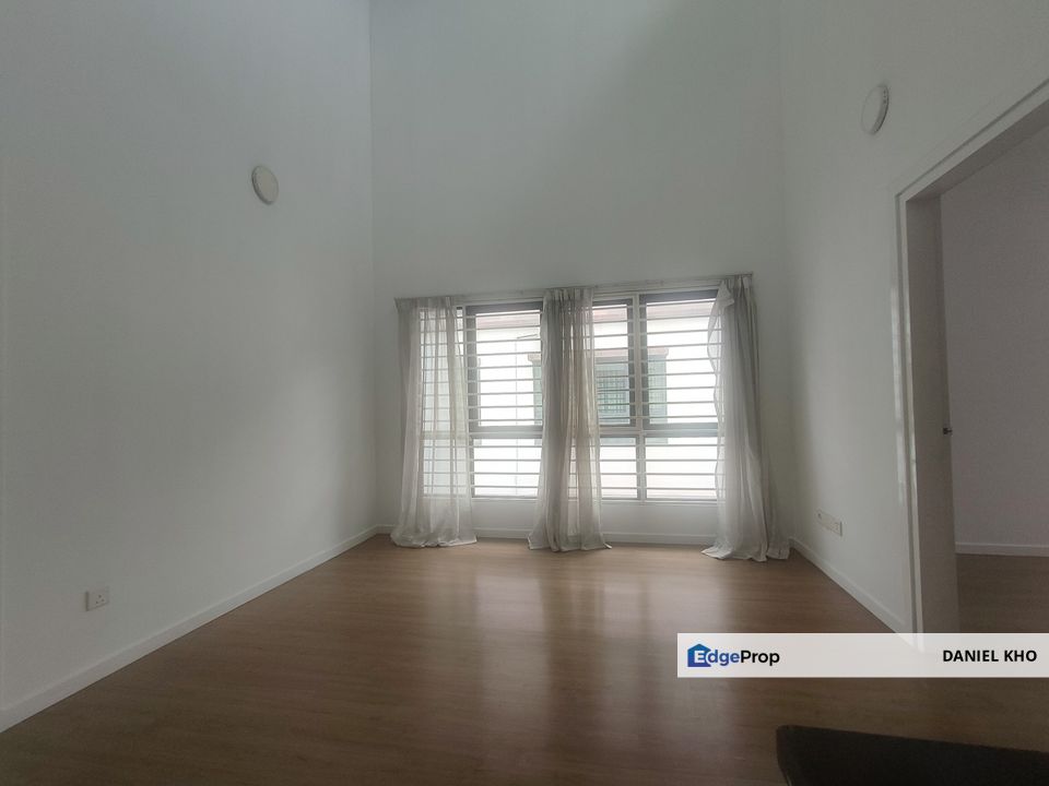 End lot 30 x 70 2 sty house near by Columbia Asia Hospital Bukit Raja Klang, Selangor, Klang