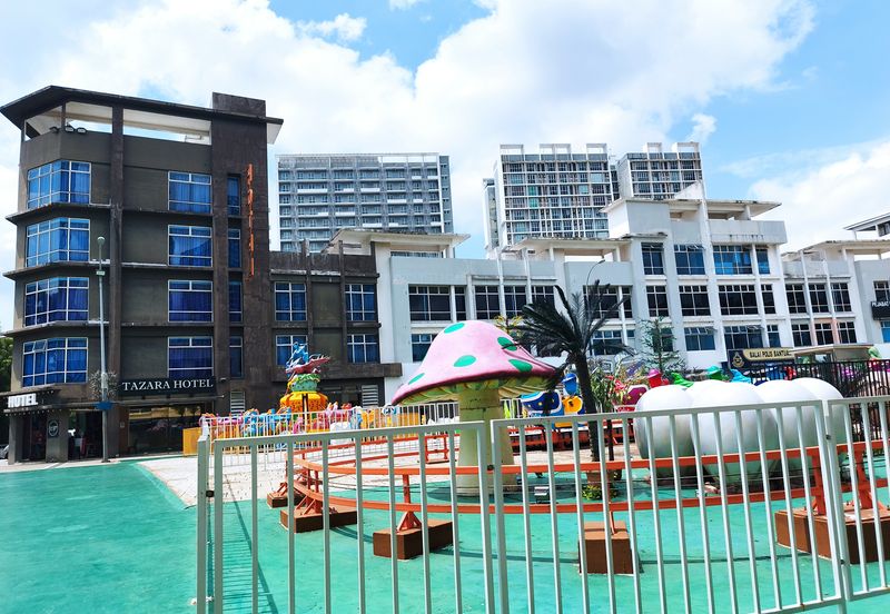 I Residence @ I City