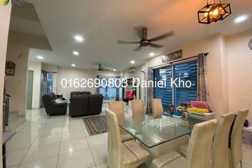 Rosa Sri Jaromas Jenjarom