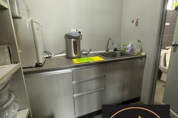 I Residence @ I City