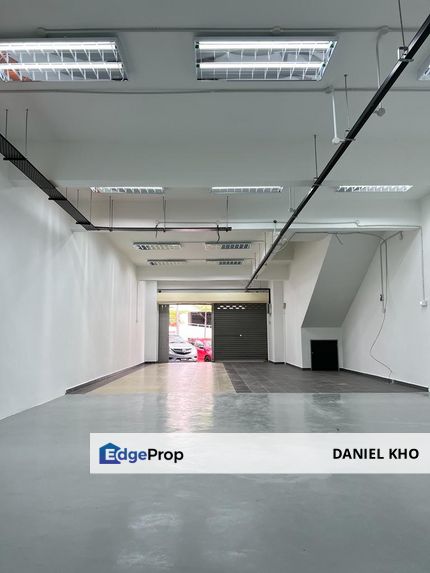 Ground floor shop USJ 21 near by Main Place shopping Mall & Lrt Station , Selangor, Subang Jaya
