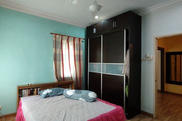 Corner lot Kota Kemuning 