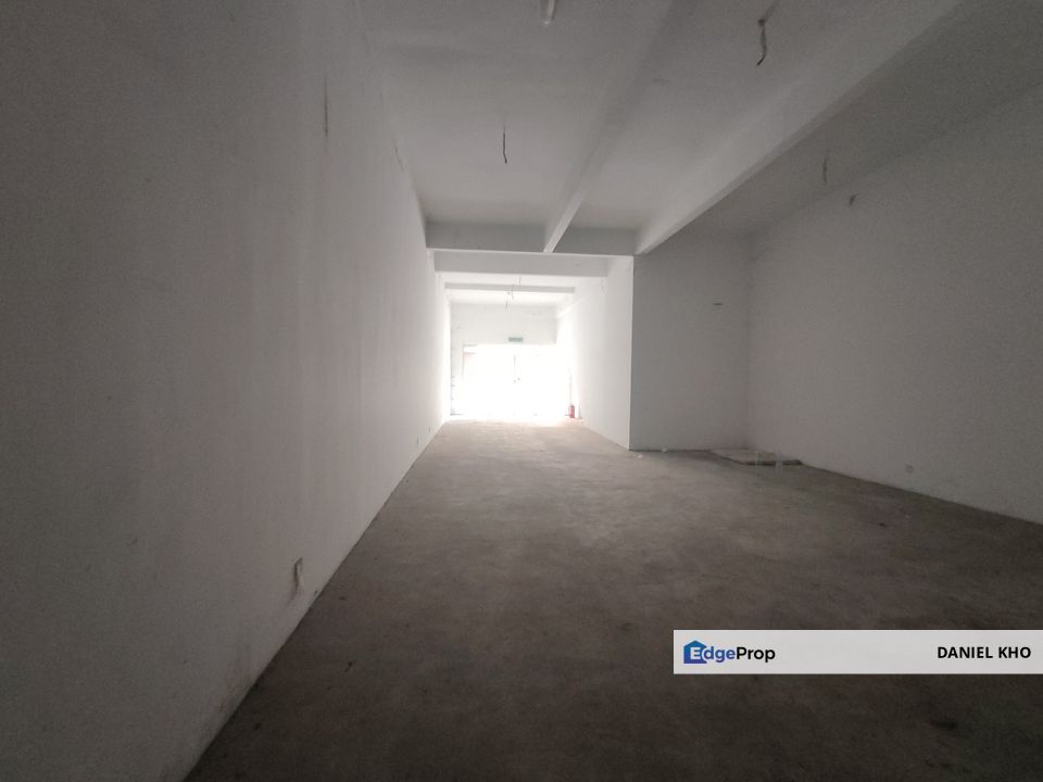 4 storey Sazean Business Park Kota Bayuemas Klang , Selangor, Klang