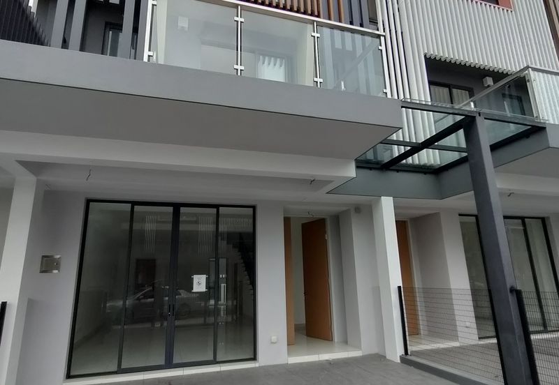 Taman Puchong Legenda