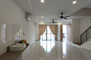 Taman Puchong Legenda