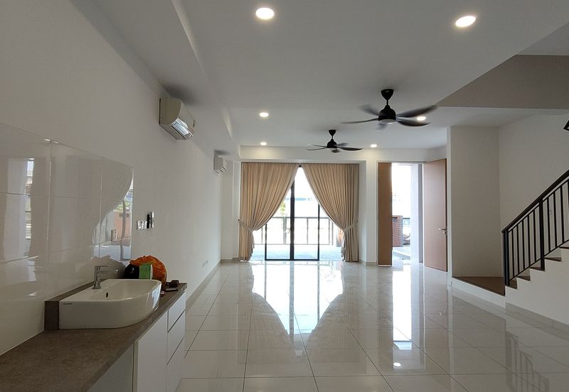 Taman Puchong Legenda