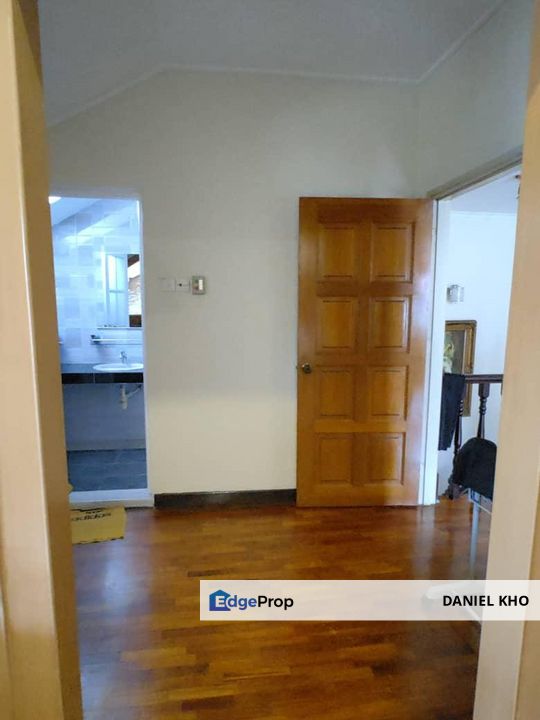 End lot fully renovated house 28 x 93 Batu Belah , Selangor, Klang