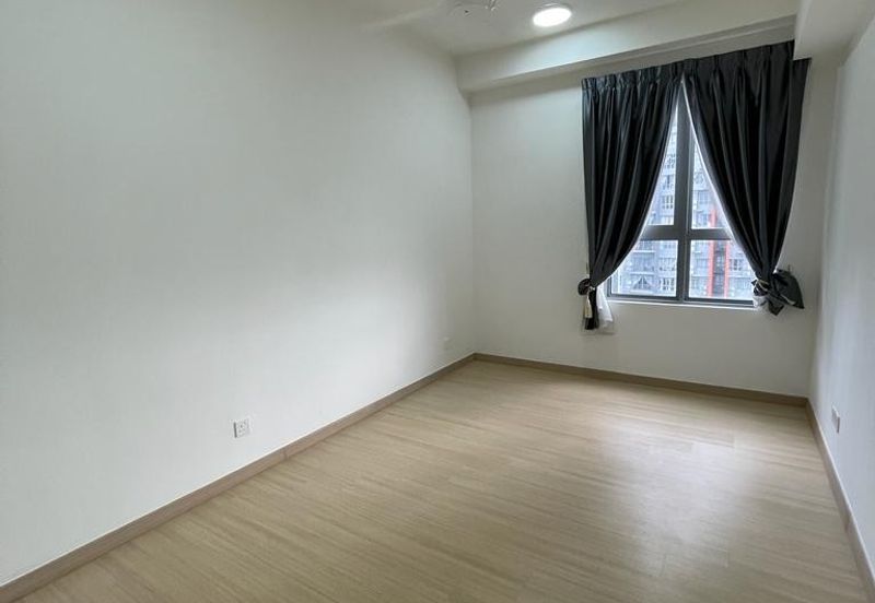 Gravit8 @ Klang South