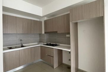 Gravit8 @ Klang South