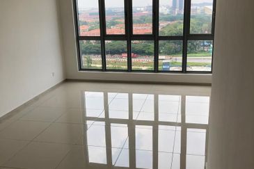 Gravit8 @ Klang South