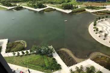 Gravit8 @ Klang South