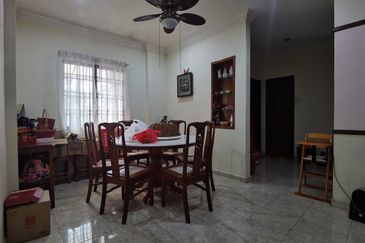 Corner house below market price 