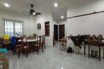 Corner house below market price 