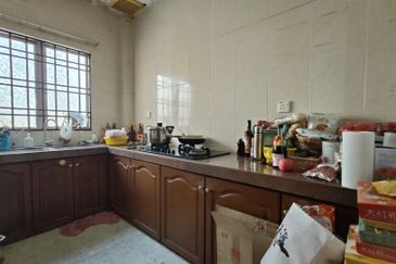 Corner house below market price 