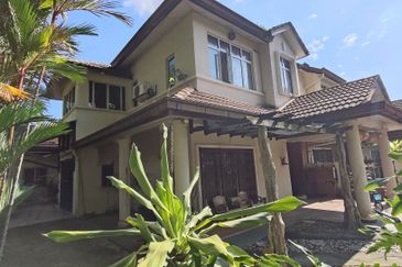 Corner house below market price 