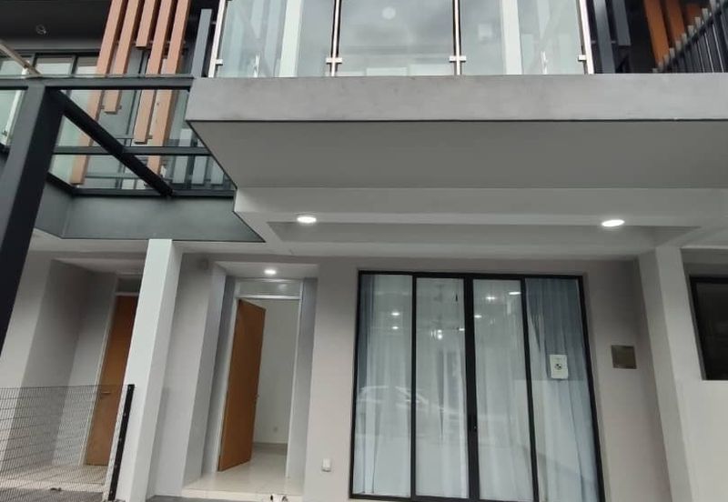 Taman Puchong Legenda