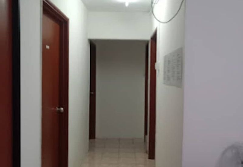 Pangsapuri Damai, Subang Bestari