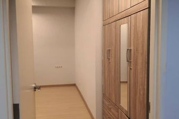 Gravit8 @ Klang South