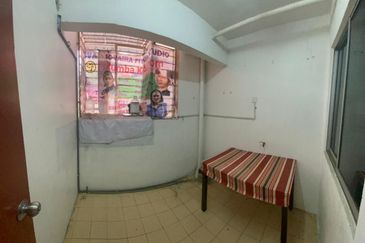 Pangsapuri Damai, Subang Bestari