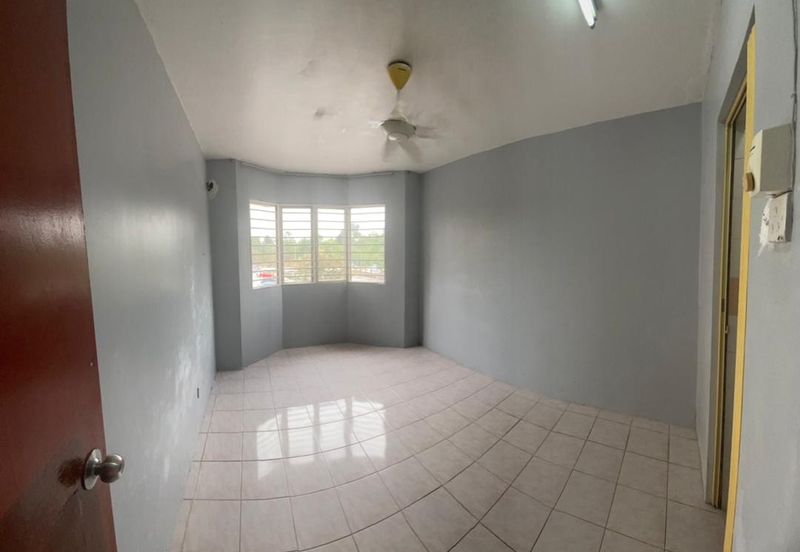 Pangsapuri Damai, Subang Bestari