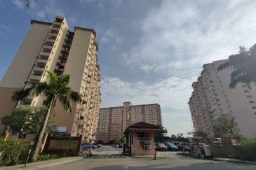 Pangsapuri Damai, Subang Bestari