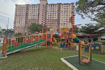 Pangsapuri Damai, Subang Bestari