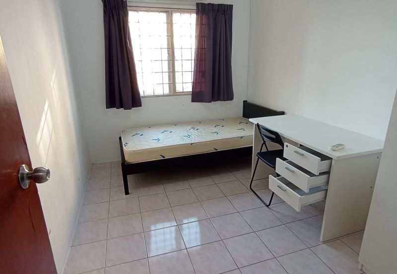 Pangsapuri Damai, Subang Bestari