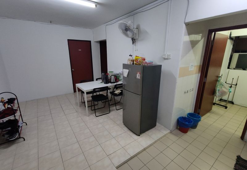 Pangsapuri Damai, Subang Bestari