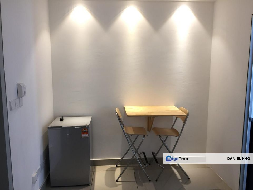 Renovated & fully furnished unit near by UOW College Glenmarie Shah Alam, Selangor, Glenmarie