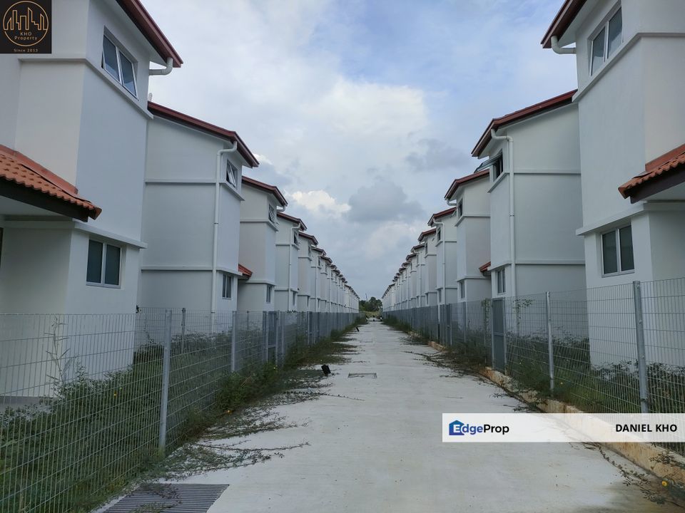 Guarded & gated house in Kota Bayuemas Klang near by  Chinese school Wu Teck Bandar Parklands Klang , Selangor, Klang