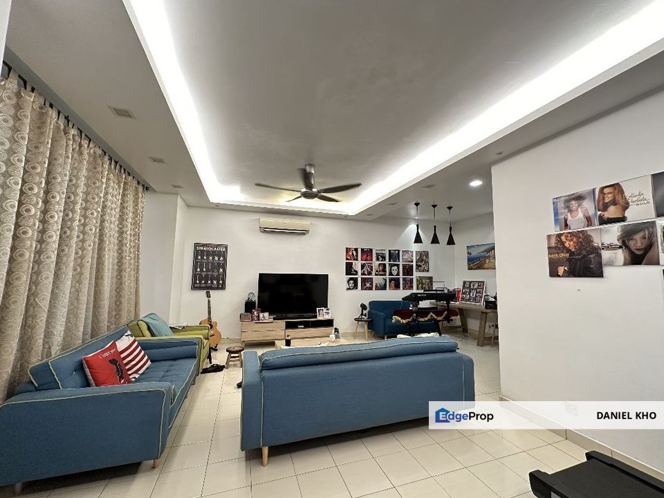 Near by SKJC Wu Teck Bandar Parklands Klang, Selangor, Klang