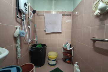 Taman Beringin , Sungai Lang , 42700 Banting, Selangor.