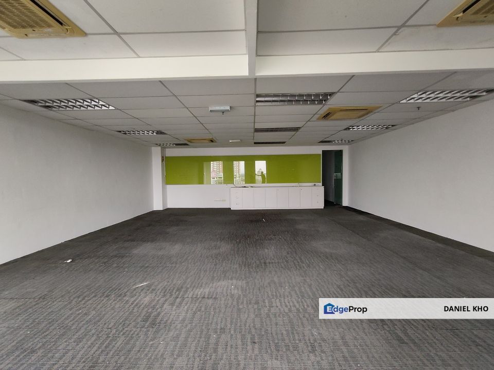 Renovated office in One City near by Taipan USJ , Selangor, Subang Jaya