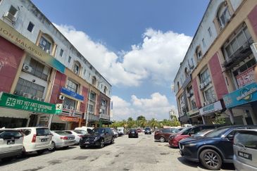 Regalia Business Centre, USJ 1